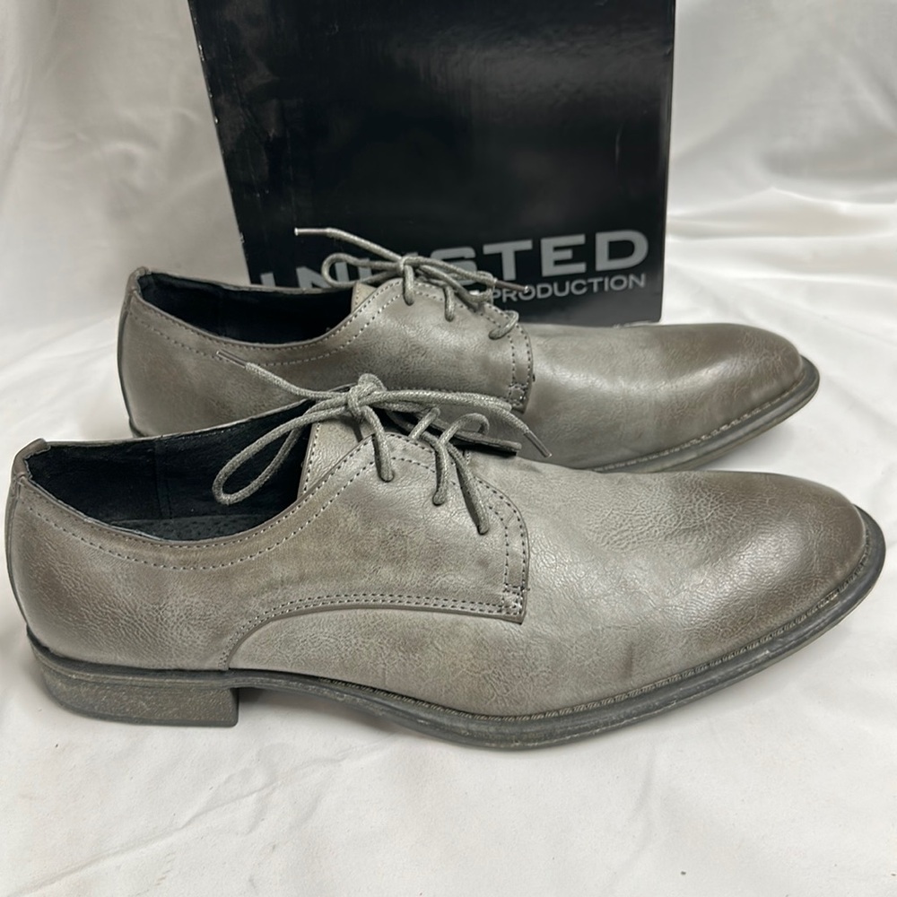 Unlisted By Kenneth Cole House Music Shoes Size 9.5